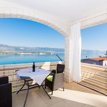 Holidays Apartments Slanada With Terrace And Sea View, Near The Beach & Town Trogir, Free Parking, Quiet Place On Peninsula Ciovo 외부 사진