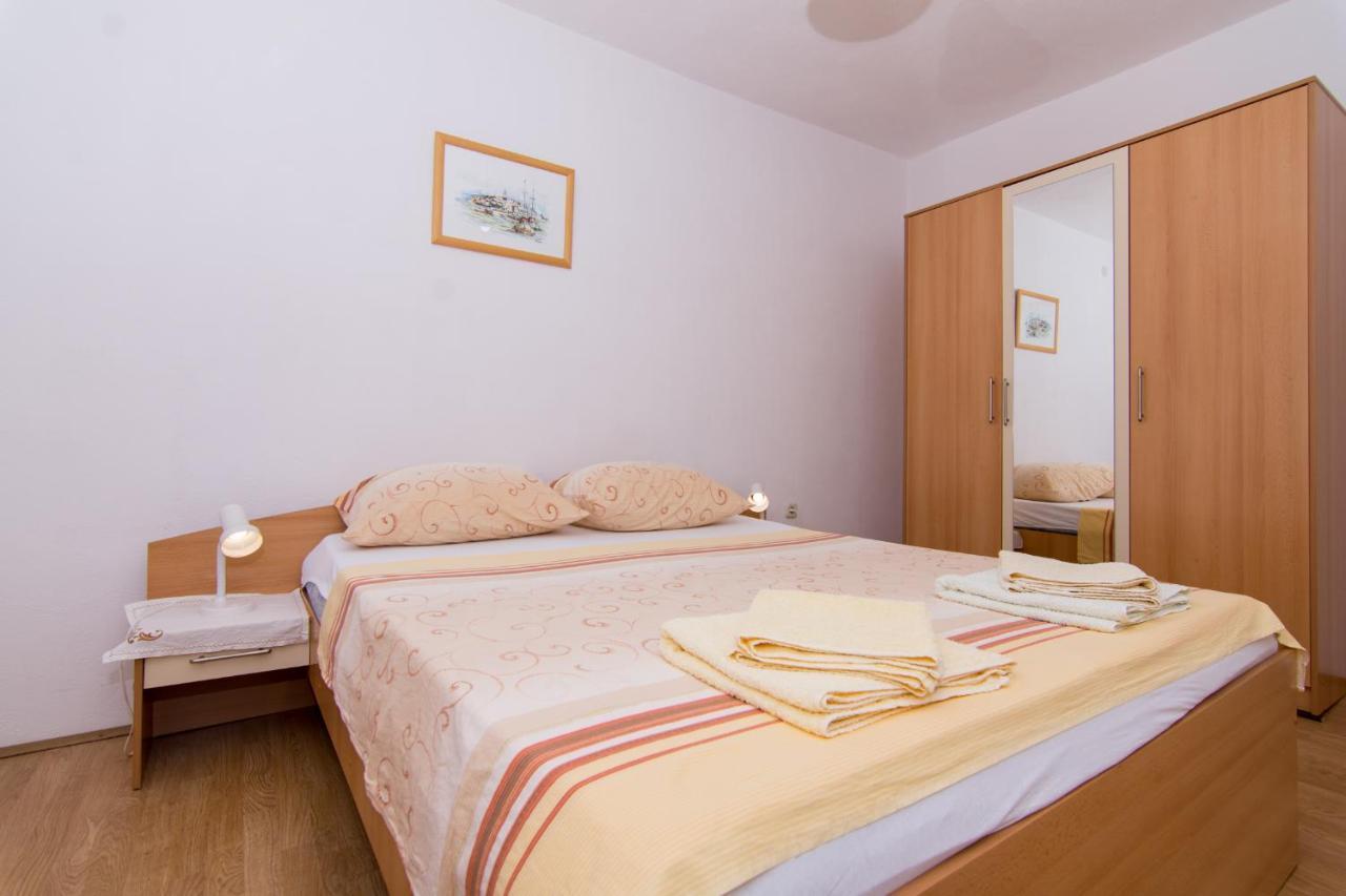 Holidays Apartments Slanada With Terrace And Sea View, Near The Beach & Town Trogir, Free Parking, Quiet Place On Peninsula Ciovo 외부 사진