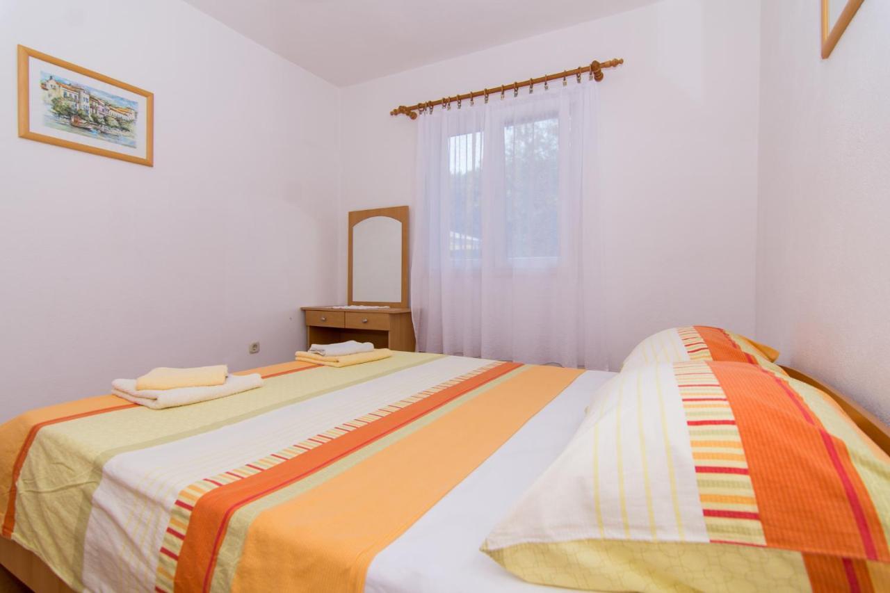 Holidays Apartments Slanada With Terrace And Sea View, Near The Beach & Town Trogir, Free Parking, Quiet Place On Peninsula Ciovo 외부 사진