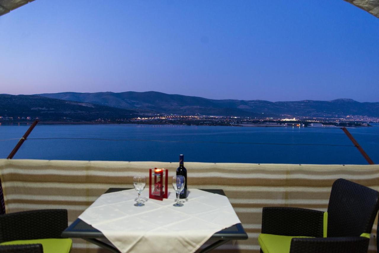 Holidays Apartments Slanada With Terrace And Sea View, Near The Beach & Town Trogir, Free Parking, Quiet Place On Peninsula Ciovo 외부 사진