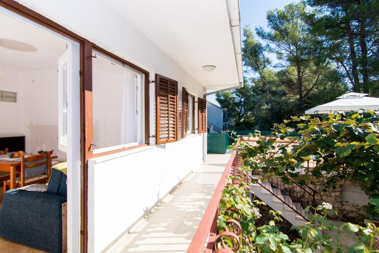 Holidays Apartments Slanada With Terrace And Sea View, Near The Beach & Town Trogir, Free Parking, Quiet Place On Peninsula Ciovo 외부 사진