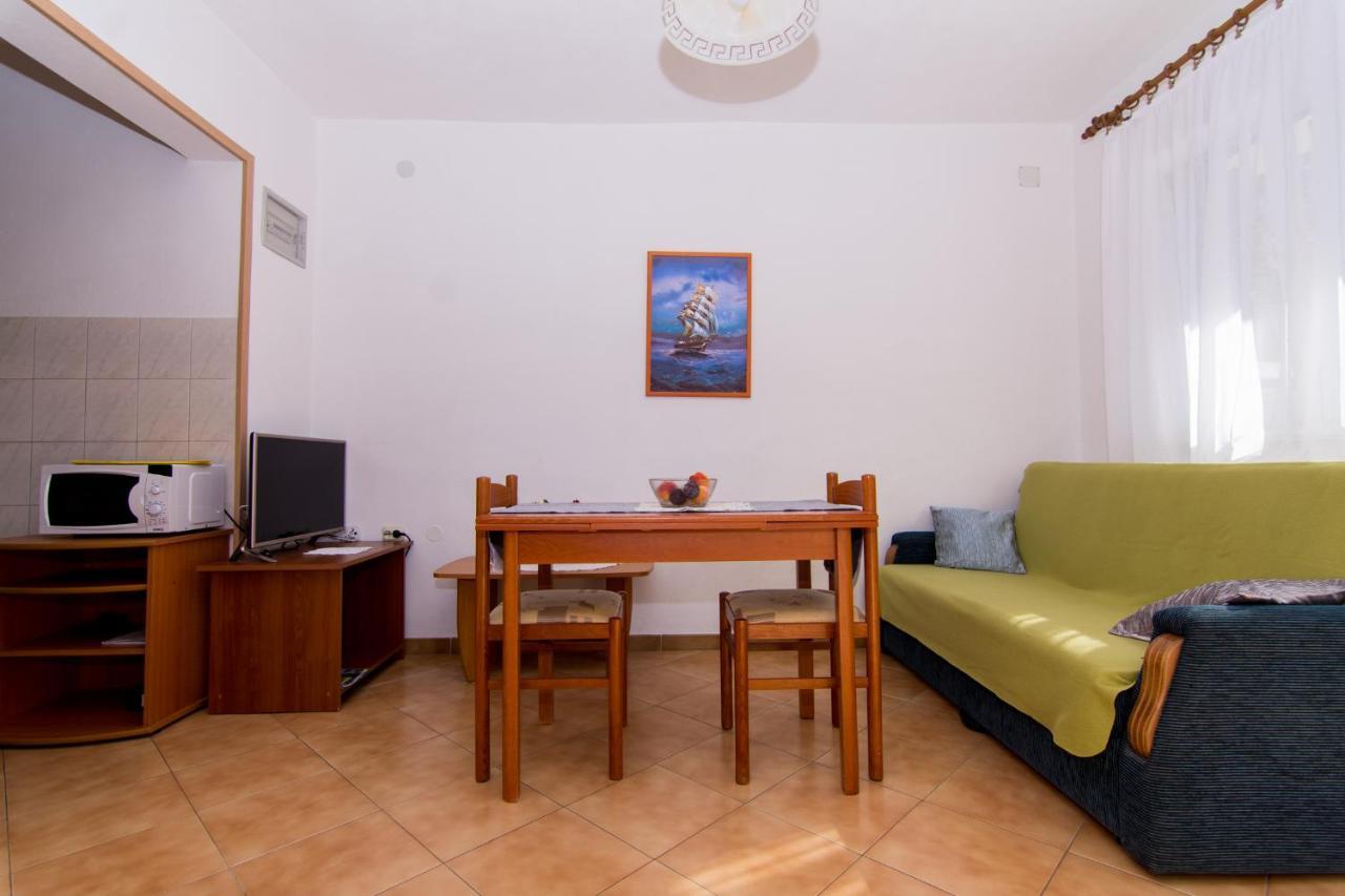 Holidays Apartments Slanada With Terrace And Sea View, Near The Beach & Town Trogir, Free Parking, Quiet Place On Peninsula Ciovo 외부 사진
